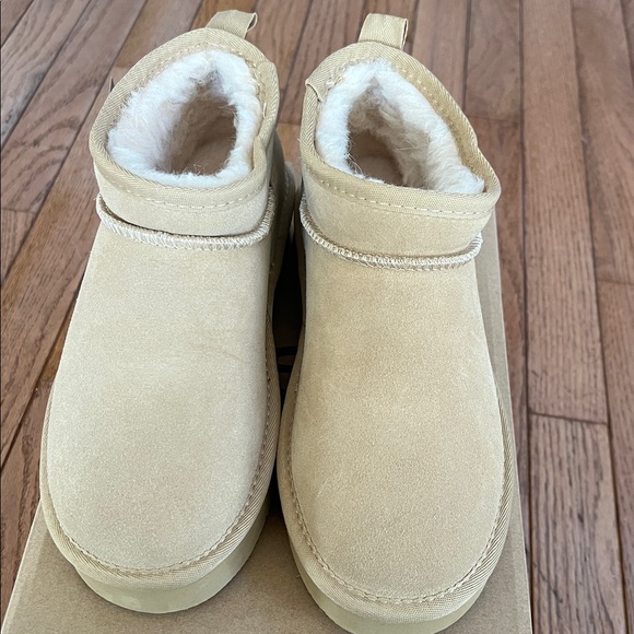 BearPaw Cream Ankle Boots - Picture 2 of 9
